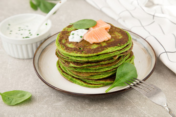Spinach ricotta pancakes with salted salmon