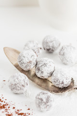 Chocolate truffles with shugar powder