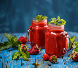 Jar of strawberry smoothie