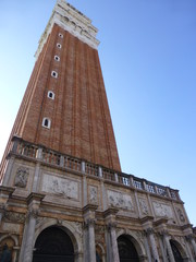 Fototapeta na wymiar サン・マルコ寺院の鐘楼