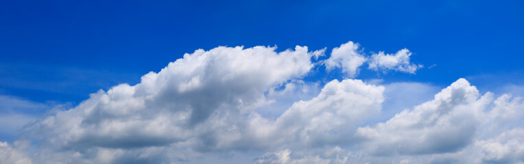 Naklejka na ściany i meble panoramic sky and cloud summer time beautiful background