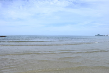 Fototapeta na wymiar Beach and sea at Huahin