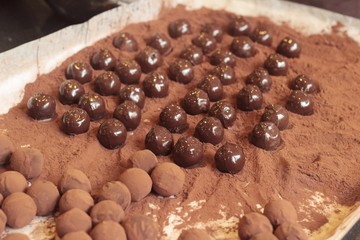 Pastry making to chocolate sweet is delicious.