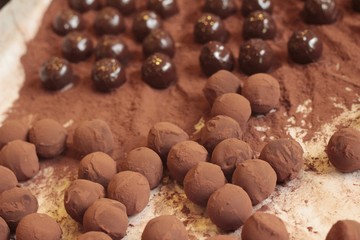 Pastry making to chocolate sweet is delicious.