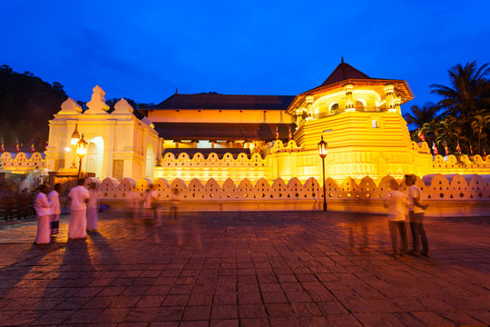  Sacred Tooth Relic Temple