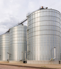 Round Metal Grain Elevator Bins Vertical Image