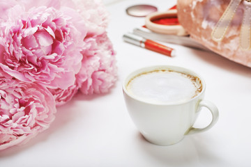 table with feminini items