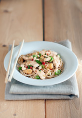 chinese stir-fried noodles with chicken