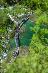 Fototapeta premium path along waterfalls