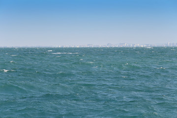 Fototapeta premium blue sea and sky background.