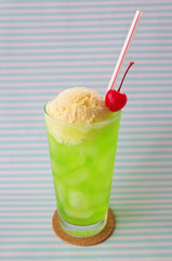 クリームソーダ
