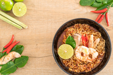Spicy instant noodles soup with shrimp