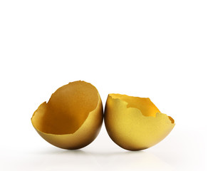 golden  easter egg isolated