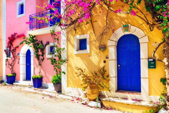 Fototapeta Colorful Greece series - charming streets of Assos village in Kefalonia