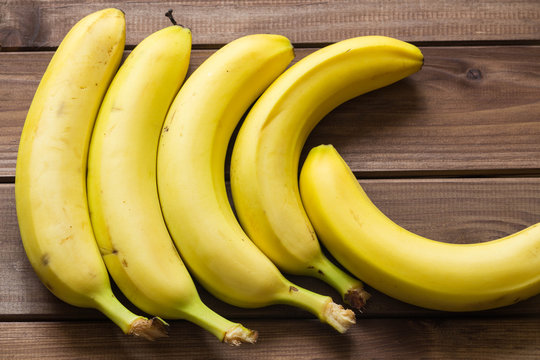 Bananas of the table