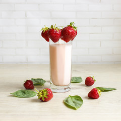 smoothie with strawberries and milk