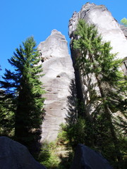 Niesamowite skały w czeskim Skalnym Mieście - park krajobrazowy w Teplicach nad Metuji