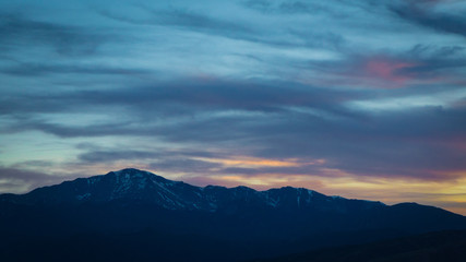Naklejka na ściany i meble Rocky Mountain sunset