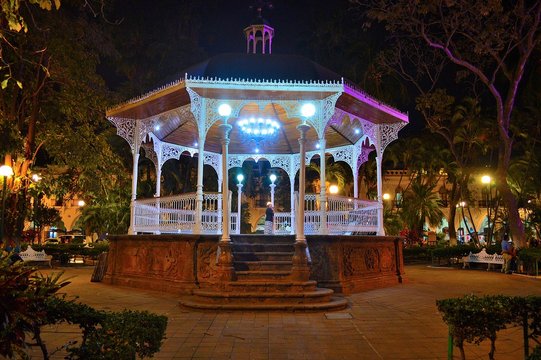 Quiosco De Luz