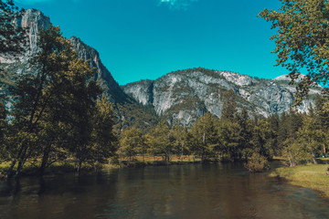 Fototapeta na wymiar River at Yosemite