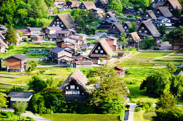 世界遺産・白川郷　春の夕方（岐阜県） © tatsuo115
