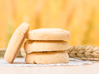 close up shot on cookie on wooden background