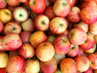 Top view fresh apples fruit on the table at the fresh market