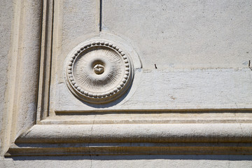 castronno lombardy italy  varese    wall of  circle  pattern