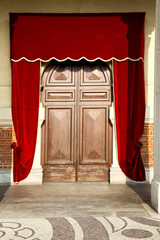 door italy  lombardy      the milano old   church   red tent