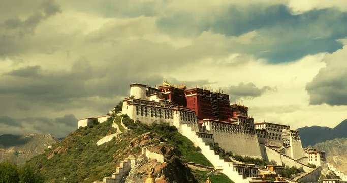 4k Potala in Lhasa,Tibet,time lapse of white puffy cloud mass in the blue sky.