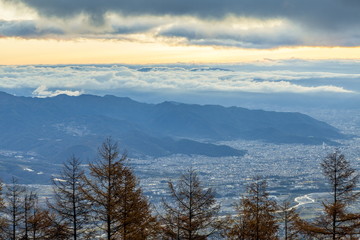 甘利山から見る夜明けの風景