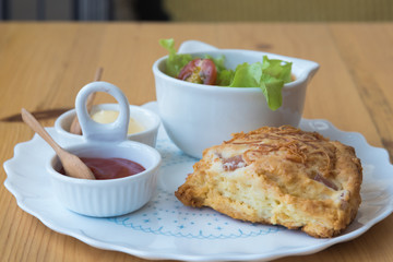 Scones with cheddar and bacon with Vegetable Salad
