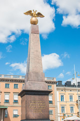 Fototapeta premium Keisarinnankivi Säule Helsinki Uusimaa Finnland
