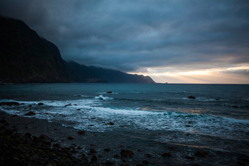 schlechtes Wetter an der Küste