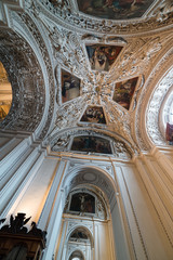 Fototapeta na wymiar Visiting Salzburg Cathedral