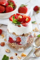 Chia pudding Strawberry parfait