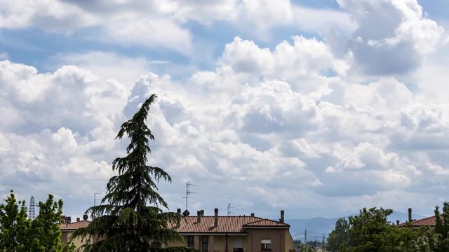 4K Timelapse: A lot of clouds during the afternoon, Parma, Italy