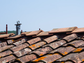 Old roof with anti-fall system