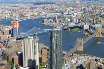 Fototapeta premium The two bridges area of lower Manhattan