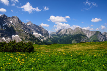 Fototapeta na wymiar Biketour in den Alpen