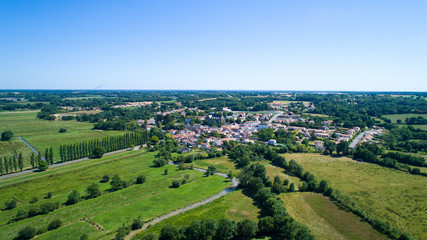 Fototapeta na wymiar Photo aérienne du village de Rouans en Loire Atlantique