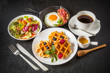 ワッフル　ベルギー料理　Waffle Belgium dish