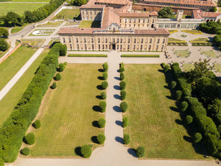Villa Arconati, Castellazzo, Bollate, Milano, Italia. Vista aerea della Villa Arconati. Giardini e...