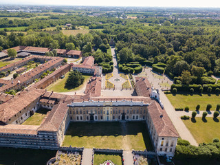Villa Arconati, Castellazzo, Bollate, Milano, Italia. Vista aerea della Villa Arconati. Giardini e...
