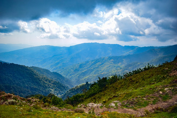Obraz premium Mountain landscape on the way to Timling, Nepal