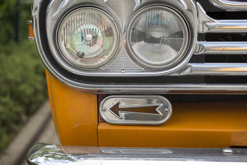 Scheinwerfer und Blinker