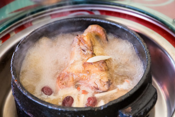 motuo stone pot of chicken