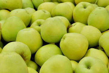 green apples