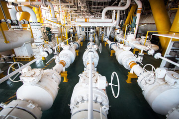 Industrial oil and gas offshore , Steel pipelines and valves