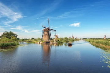 Crédence de cuisine en verre imprimé Moulins The beautiful Dutch windmills at Kinderdijk